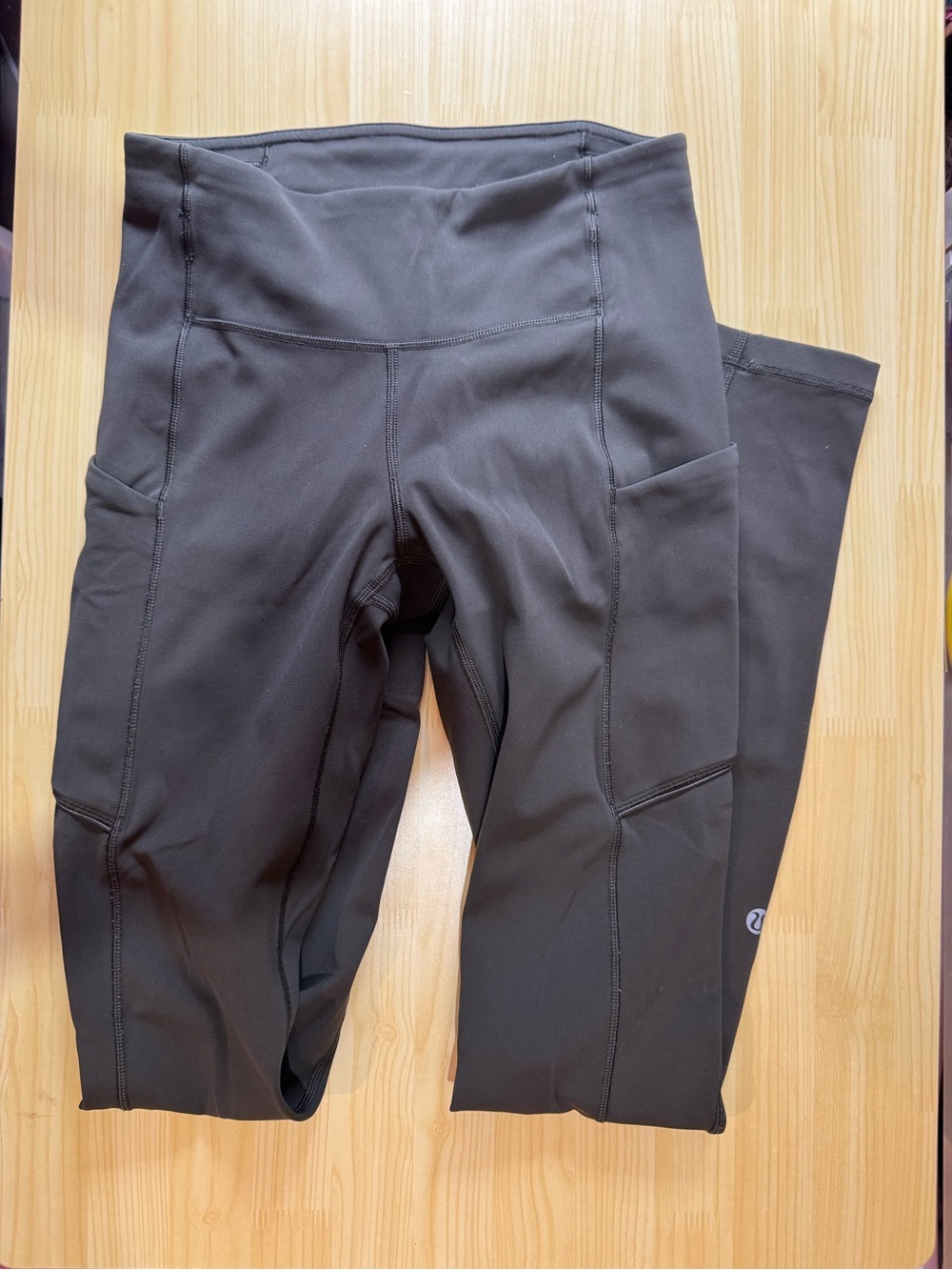 Women's Olive Green Lululemon High-Rise Leggings with Side Pockets Size 2